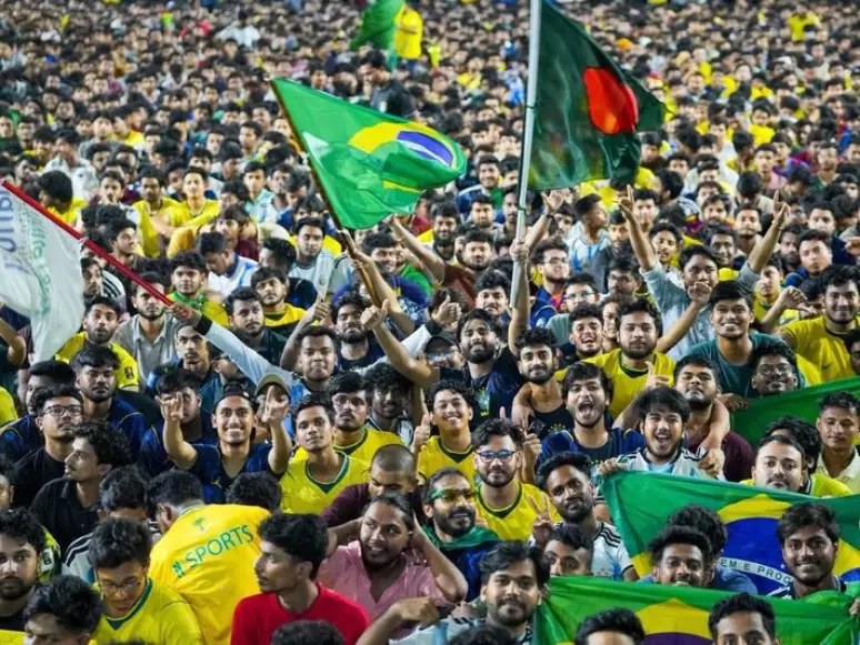 Torcedores de Bangladesh torcendo para o Brasil, países