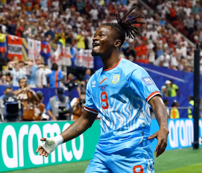 Brian Cipenga, Inglaterra, Congo, Copa do Mundo