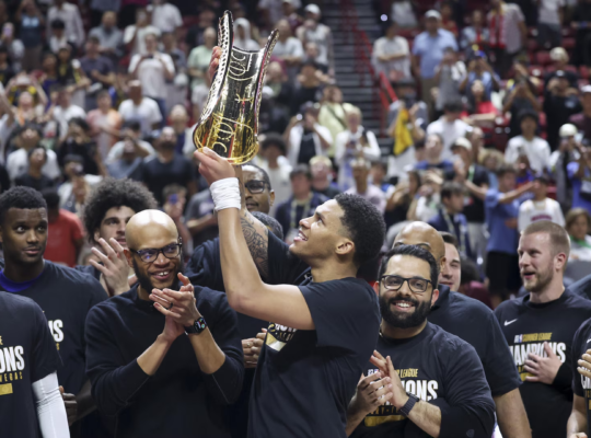 Warriors campeões.