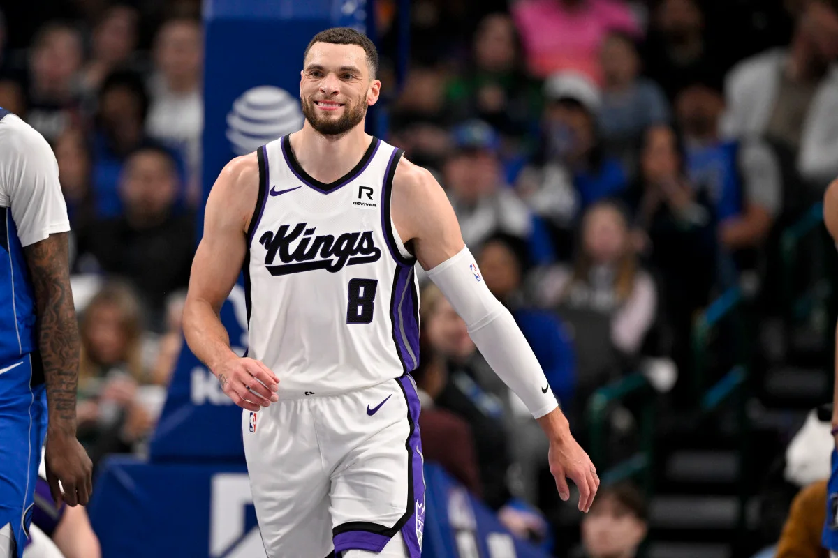 LaVine fica.