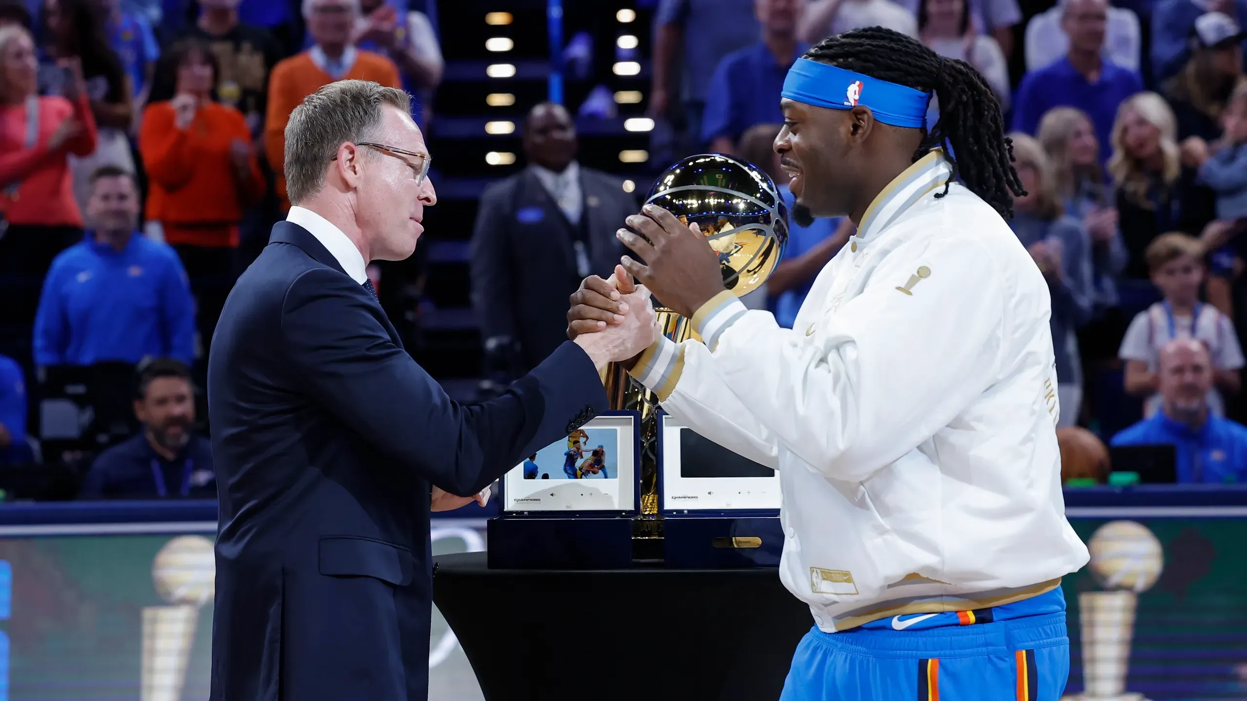 Como os Hawks aproveitaram a estratégia financeira do Thunder