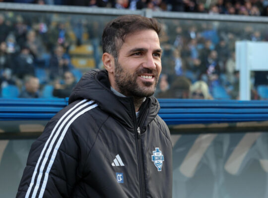 Cesc Fabregas, Como 1907. Foto: EPA-EFE/Roberto Bregani