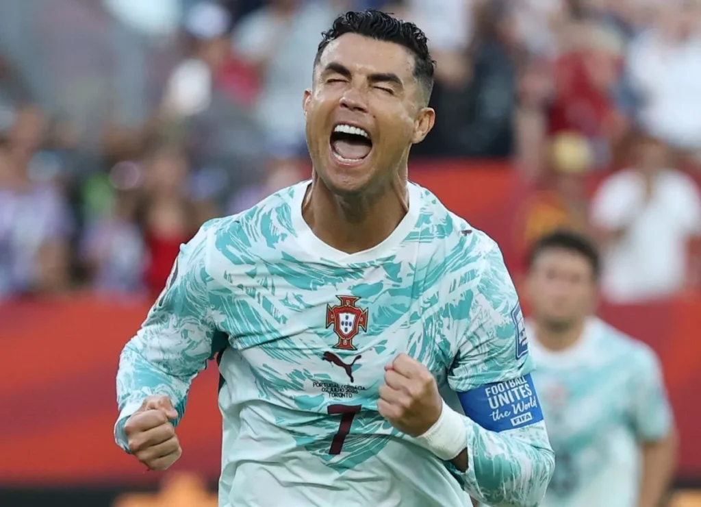 Cristiano Ronaldo salva Portugal
