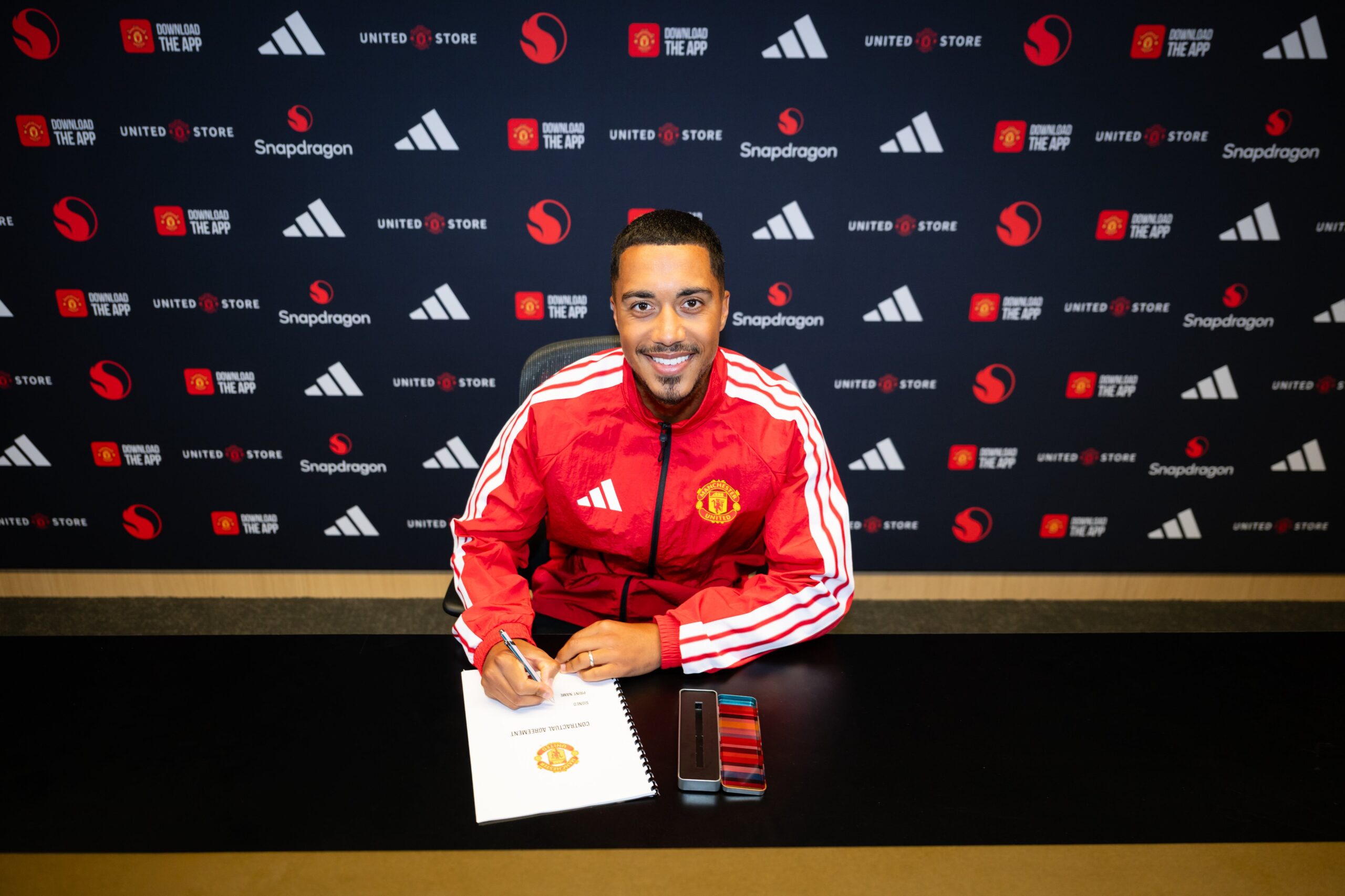 Youri Tielemans Manchester United