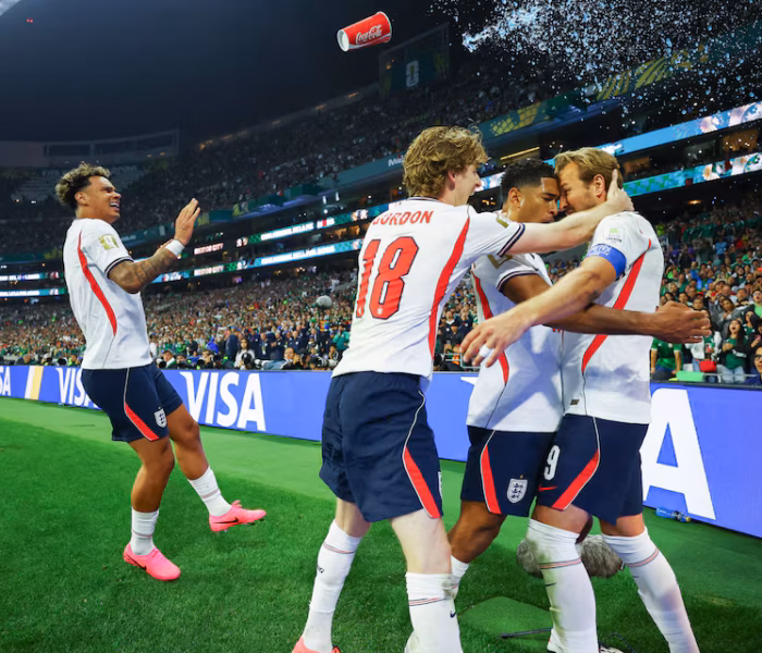 Inglaterra, Anthony Gordon, Harry Kane. Foto: Daniel Becerril/Reuters