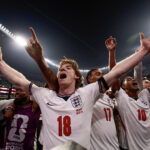 Anthony Gordon, México x Inglaterra. Foto: Reprodução/La Tribuna.com