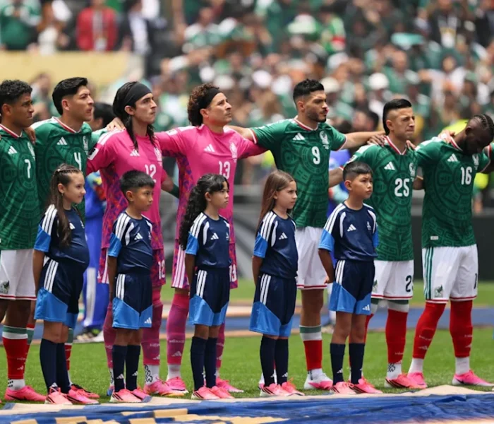 México e suas chuteiras rosas