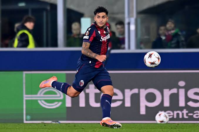 Roma encontra reserva para Malen com chegada de Santiago Castro
