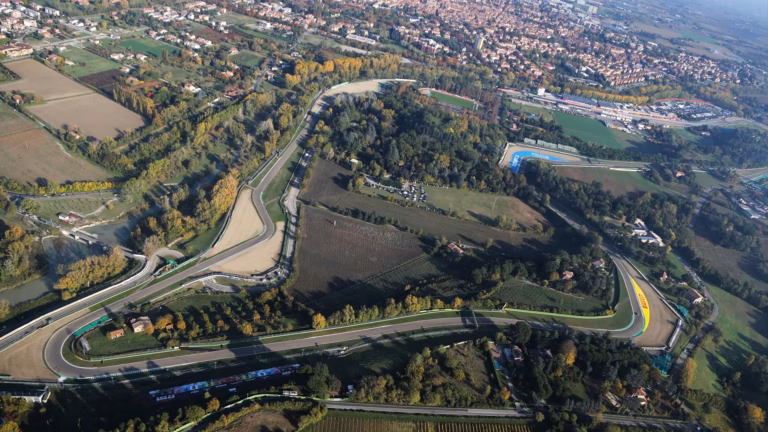Fórmula 1 tem a chance de continuar consertando o calendário, mas não com segunda corrida em Imola