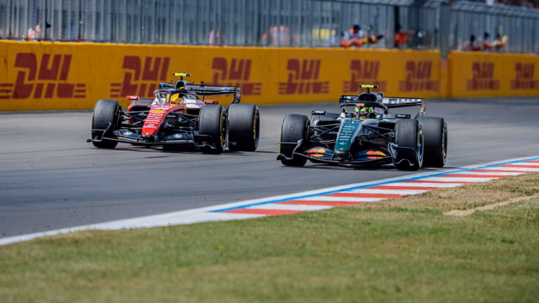 Ferrari vira inspiração para McLaren após impressionar com volume de atualizações