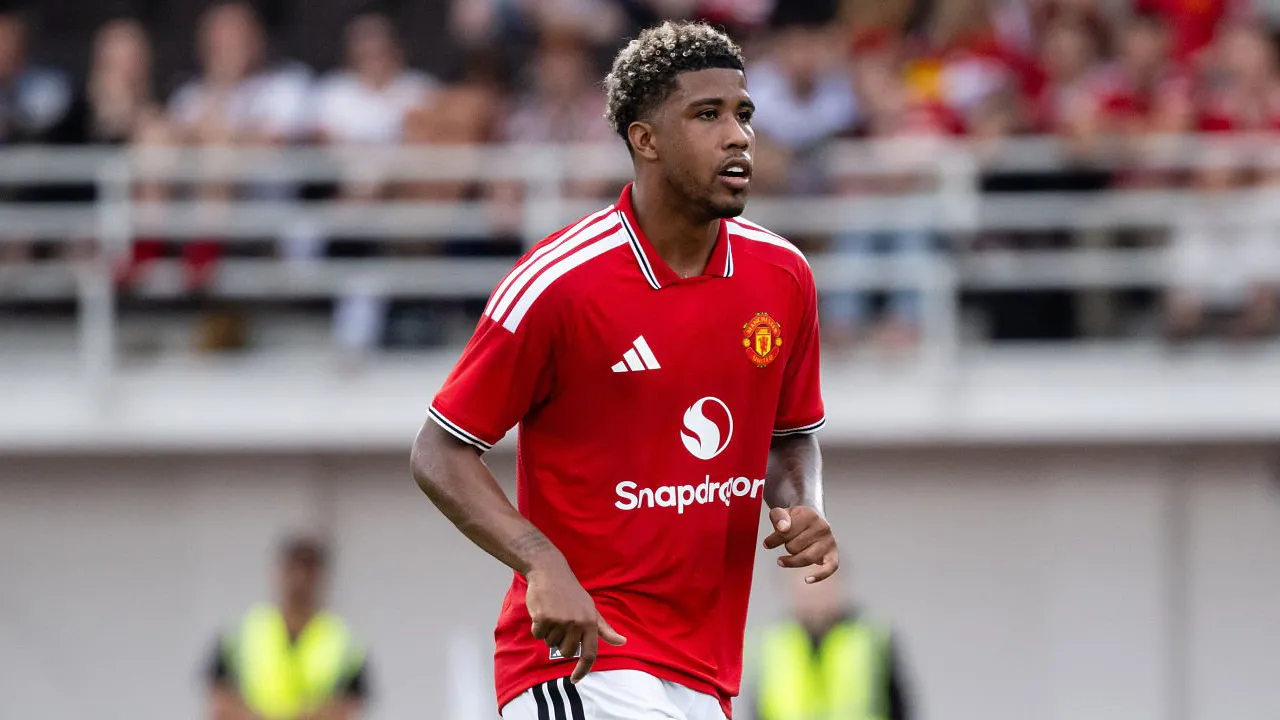andrey santos manchester united