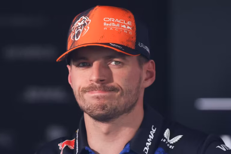 Red Bull tenta manter Verstappen, mas relacionamento entre os dois ainda tem solução?