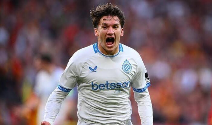 Christos Tzolis é o novo atacante do Arsenal