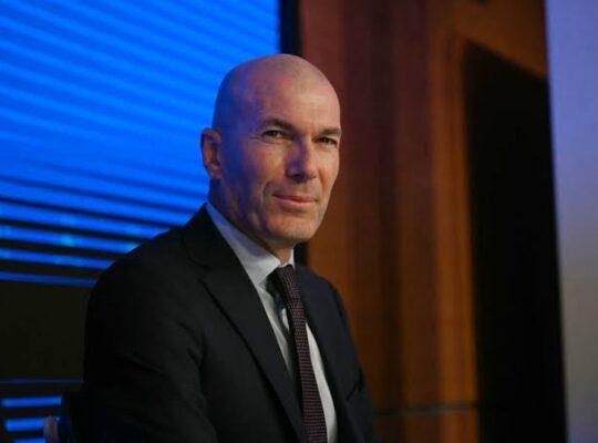 Zinedine Zidane é o novo treinador da França