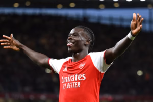 Arsenal domina Coventry City e vence na estreia da Premier League