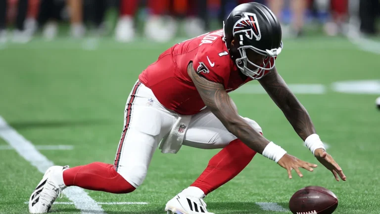 NFL: Atlanta Falcons mostra preocupação com regressão de Tua Tagovailoa