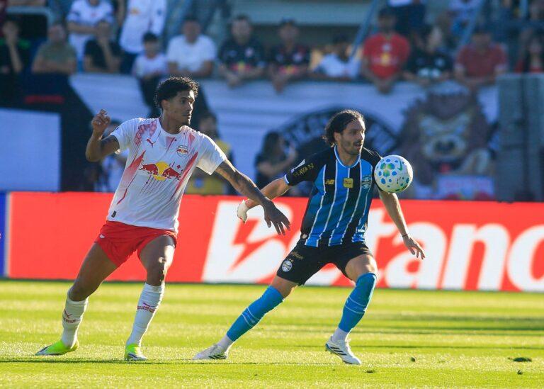 Bragantino insiste até o fim pelo alto e Grêmio paga caro por postura reativa