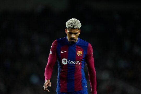 Araujo barcelona liverpool
