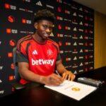 Carlos Baleba é o novo reforço do Manchester United