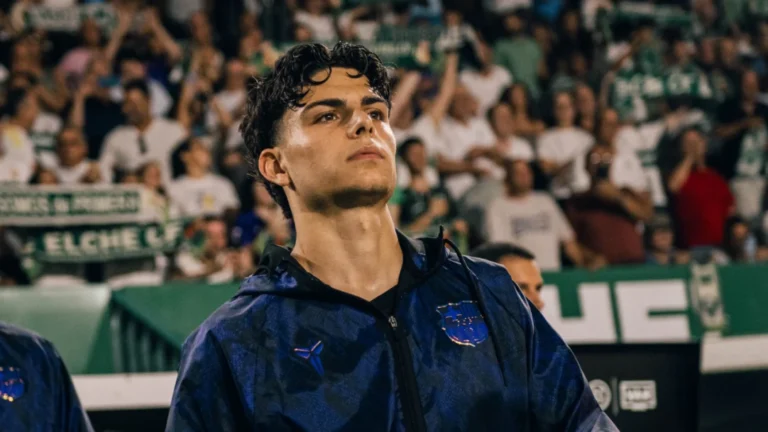 A nova estrela do Barcelona? Xavi Espart encanta Hansi Flick; confira