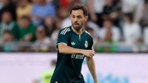 Bernardo Silva passa no teste de Mourinho e ganha espaço no meio-campo do Real Madrid