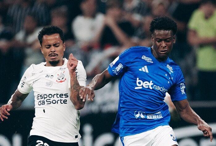 Corinthians e Cruzeiro se enfrentam na Neo Química Arena