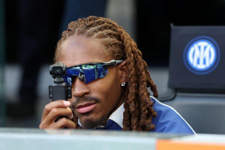 Sem nem estrear, Djed Spence já chama atenção e enlouquece torcida da Inter de Milão; entenda