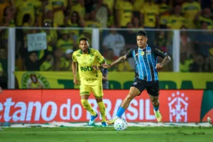 Mirassol e Grêmio fazem jogo digno da temporada dos dois até agora: pouca eficiência e pouco volume de jogo