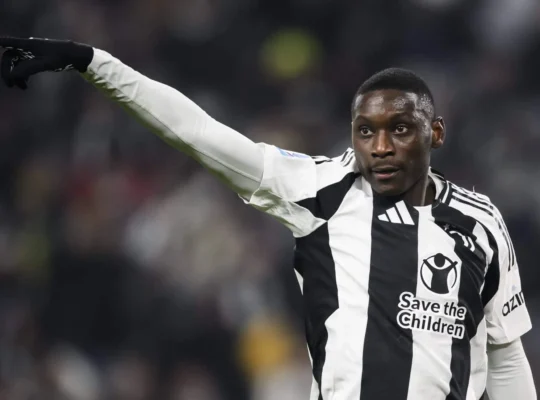 Kolo Muani pela Juventus