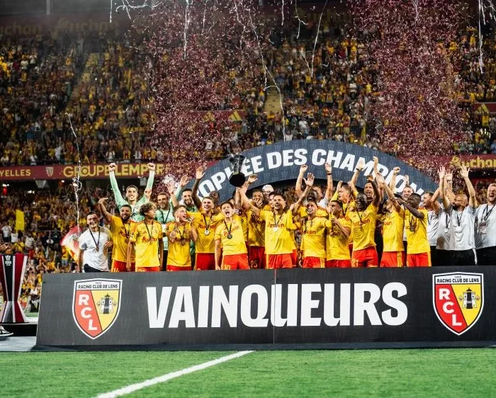 Lens
