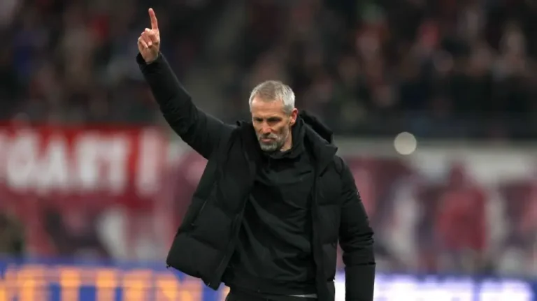 Premier League inicia temporada histórica com recorde de novos técnicos e aumenta expectativa para 2026/27