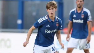 Nova joia Italiana; Conheça Riccardo Cassano, jovem do Como que chamou a atenção de Cesc Fábregas
