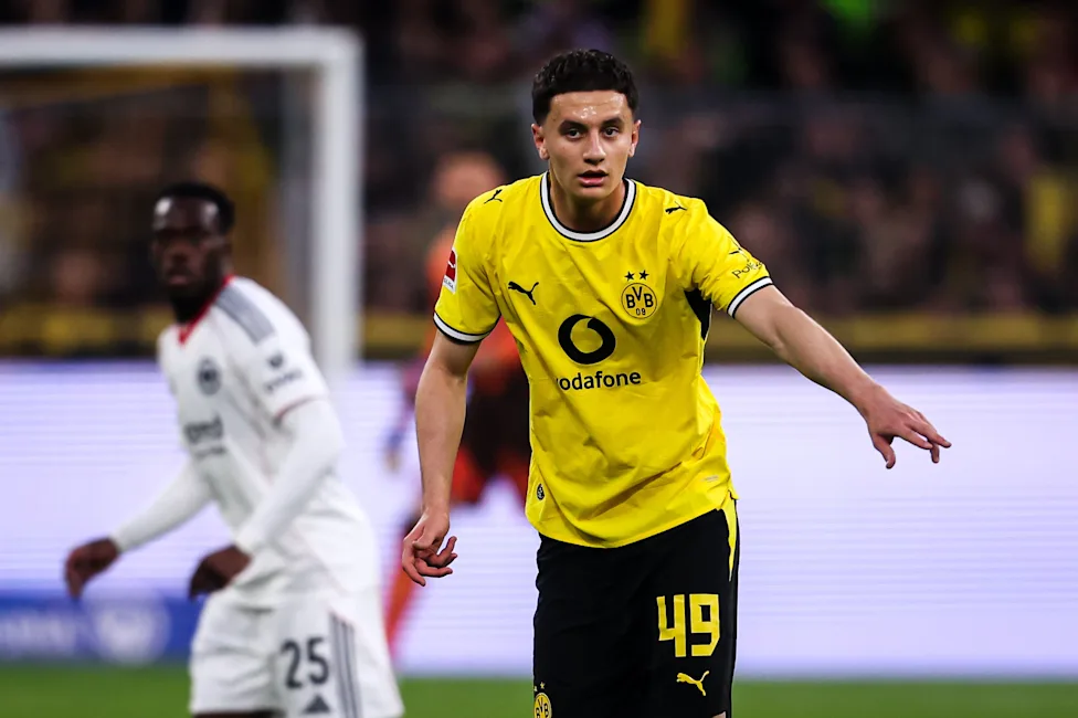 Borussia Dortmund coloca Reggiani diante de decisão importante para seu futuro