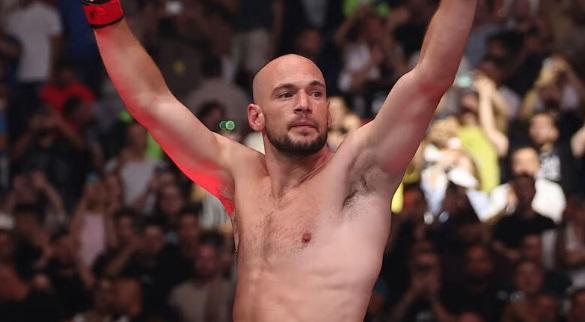 UFC Belgrado: Uros Medic fez a festa do torcedor sérvio