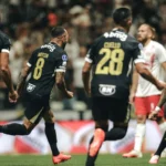 Atlético-MG empata com Bragantino e se classifica nas quartas de final da Copa Sul-Americana