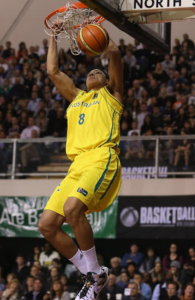 Simmons pode voltar.