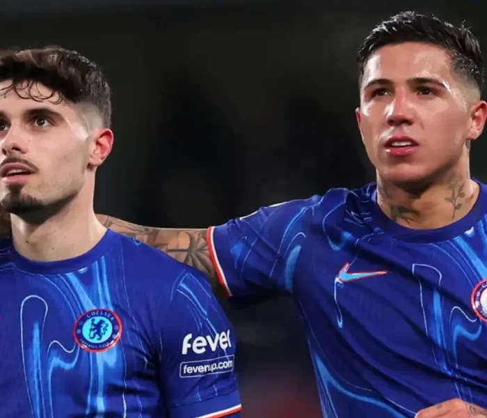 enzo fernandez e pedro neto chelsea