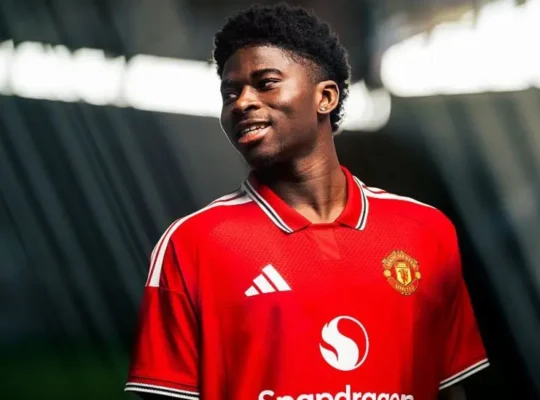 Carlos Baleba - Manchester United