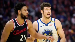 Simmons pode voltar.