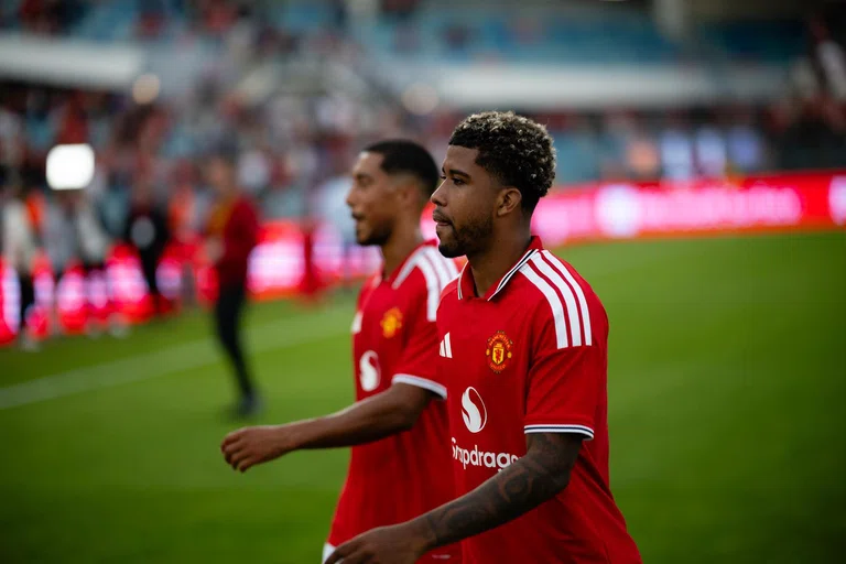 Andrey Santos, Manchester United. Foto: Reprodução/Manchester United via site oficial.