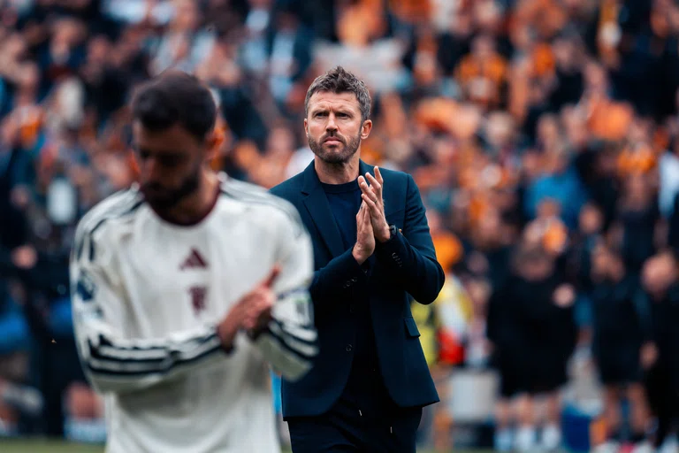 Manchester United: entre velhos hábitos e novas ideias, o que a derrota para o Hull City revela?