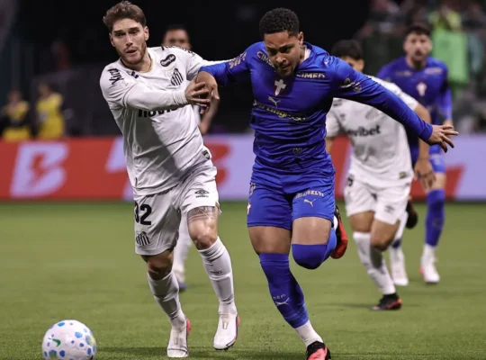 Palmeiras goleia Santos por 3 a 0 pela Copa do Brasil