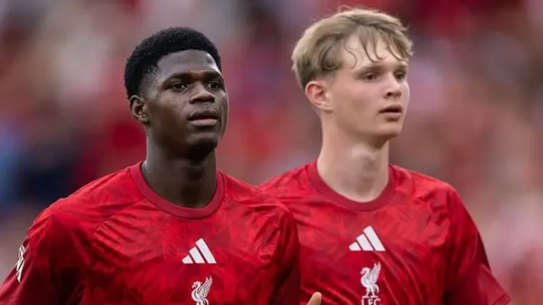 Liverpool amplia busca por jovens no mundo e tenta reconstruir uma das bases do seu modelo de negócio