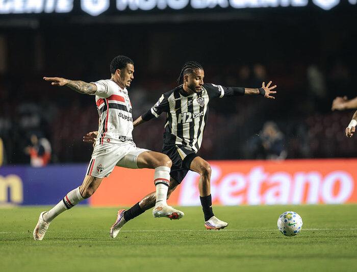 São Paulo vence Atlético-MG no Morumbis