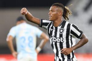 Botafogo vence na base do talento, mas Tite terá de transformar lampejos em identidade