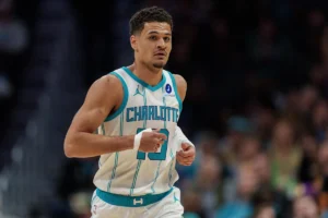 Jazz troca com Timberwolves.