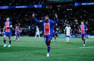 Com show de Ferran Torres, PSG goleia Slovan Bratislava na estreia da Champions