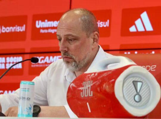 Alessandro Barcellos Internacional