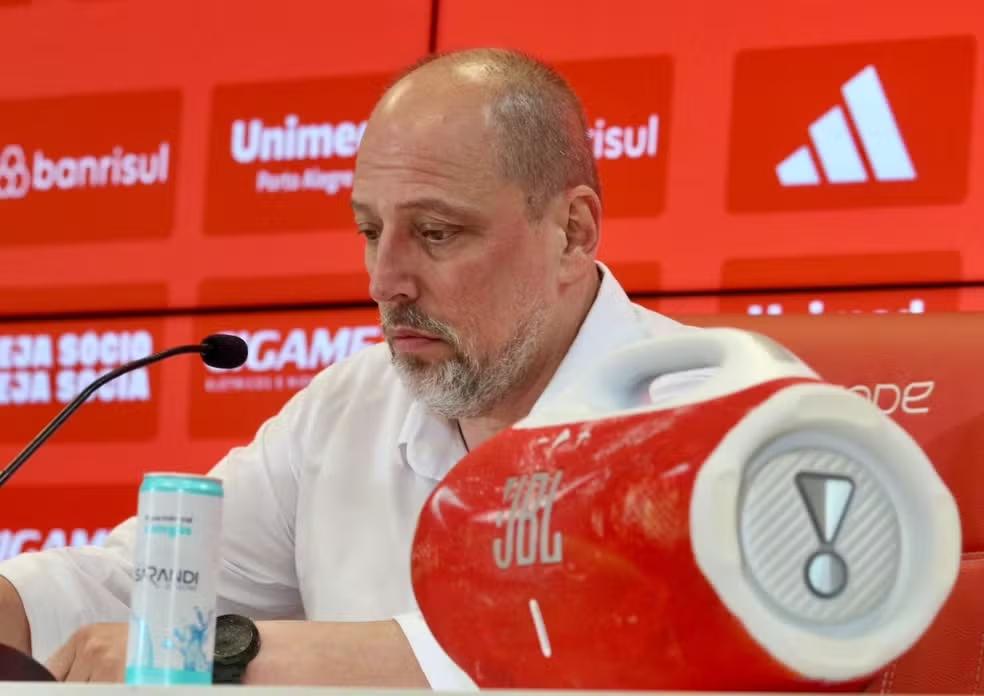 Alessandro Barcellos Internacional