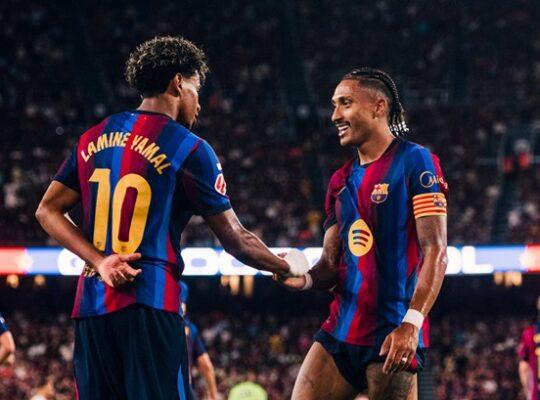 Barcelona venceu Rayo Vallecano com show de Raphinha e Yamal